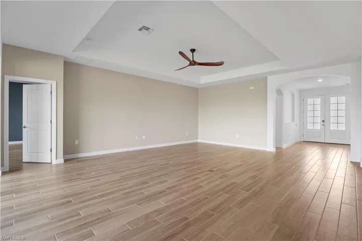 living area / entrance