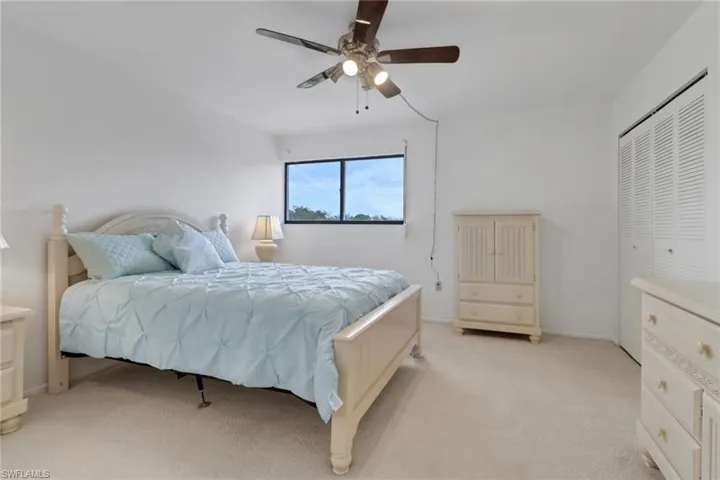 2121  Collier  AVE, Fort Myers, FL 33901