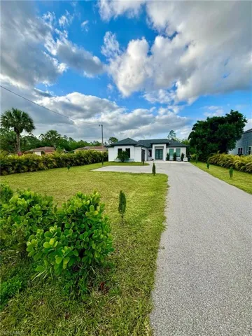 2565  60th NE AVE, Naples, FL 34120