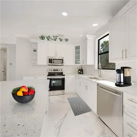 2565  60th NE AVE, Naples, FL 34120