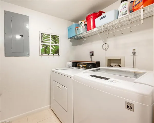 4963 Pepper Cir # 105, Naples Fl 34113