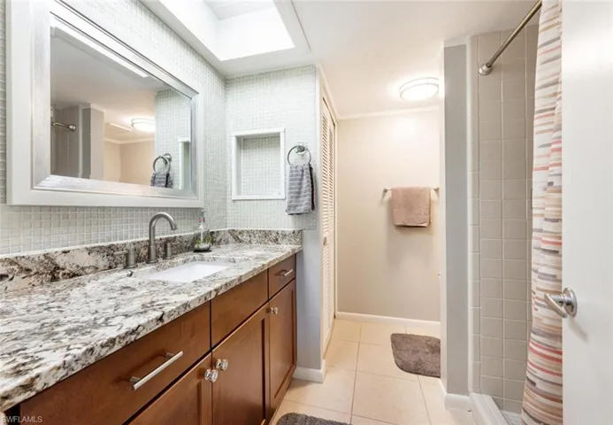 4963 Pepper Cir # 105, Naples Fl 34113