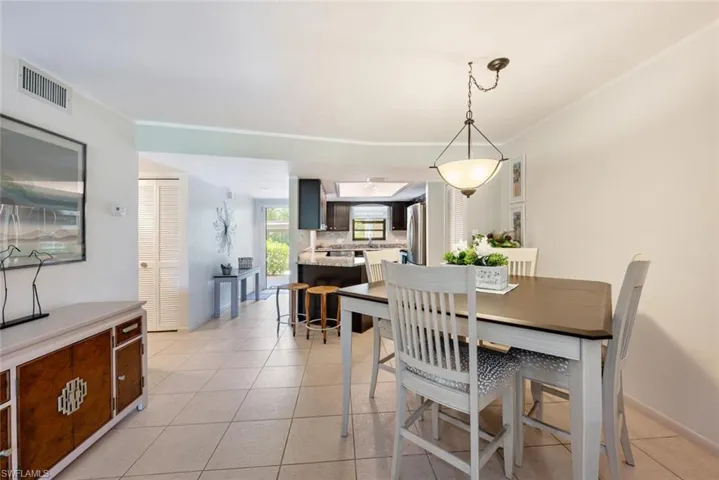 4963 Pepper Cir # 105, Naples Fl 34113