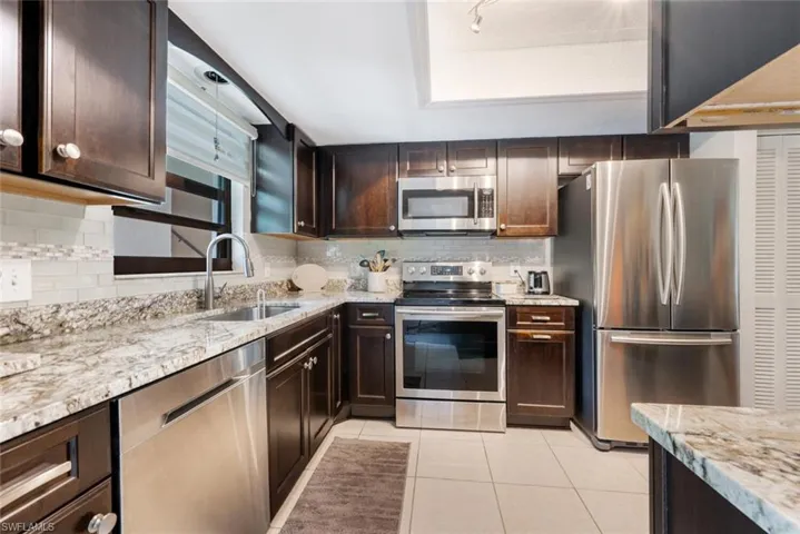 4963 Pepper Cir # 105, Naples Fl 34113