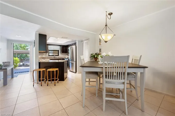 4963 Pepper Cir # 105, Naples Fl 34113