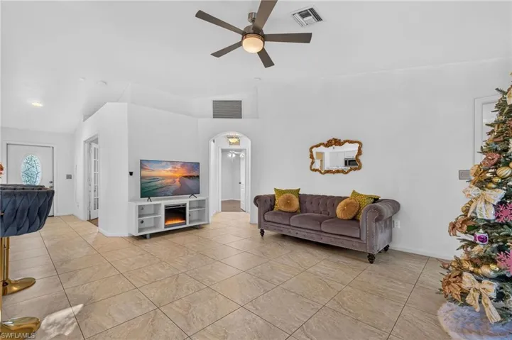 249 Nw 29th Pl, Cape Coral, Florida 33993