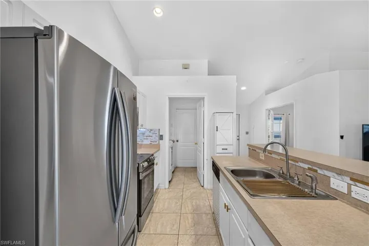 249 Nw 29th Pl, Cape Coral, Florida 33993
