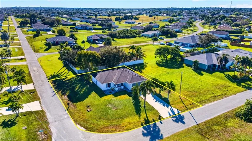 249 Nw 29th Pl, Cape Coral, Florida 33993