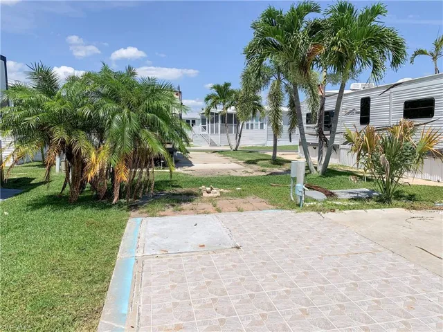 Rear of Pad