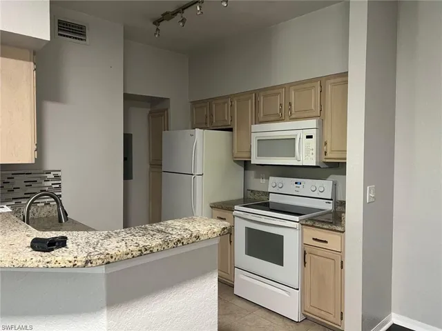 23500 Walden Center Dr 104, Estero, Florida 34134