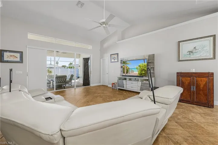 3505 SE 22nd  AVE, Cape Coral, FL 33904
