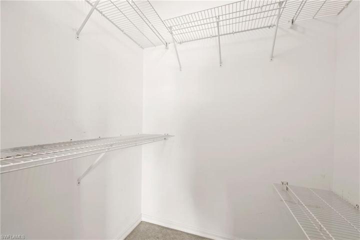 Walk in closet