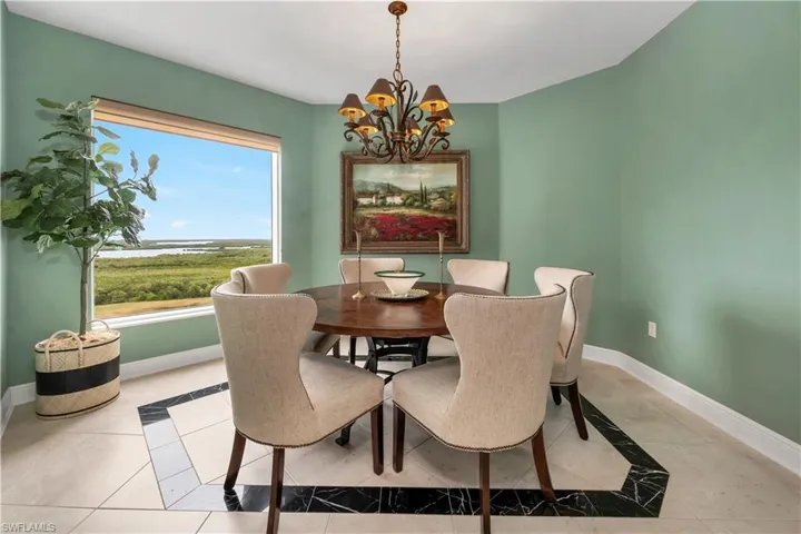 1060  Borghese  LN, Naples, FL 34114