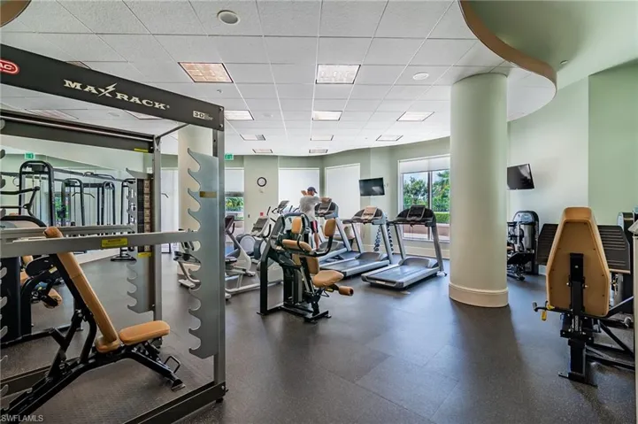 1060  Borghese  LN, Naples, FL 34114