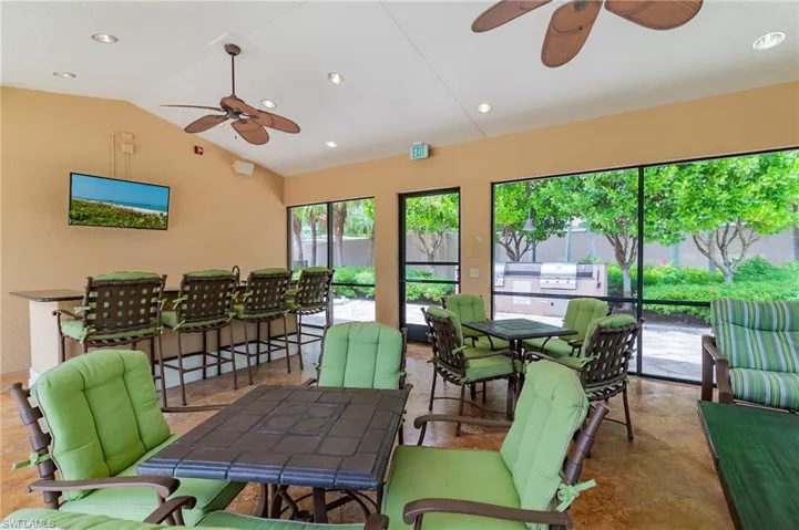 1060  Borghese  LN, Naples, FL 34114
