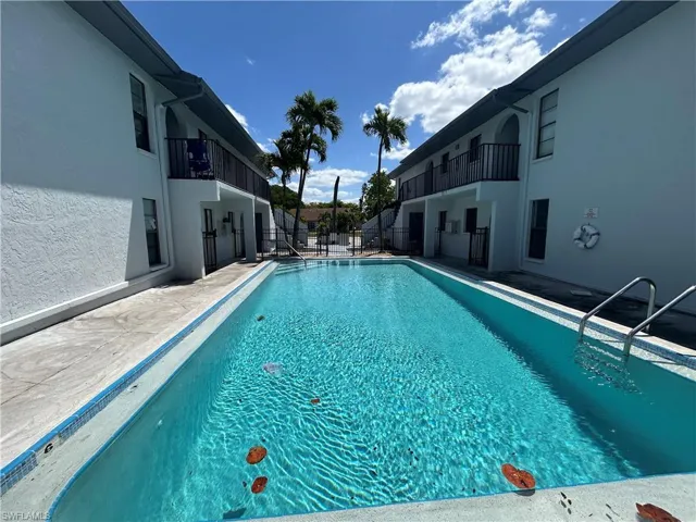 4712 Se 5th Pl 102, Cape Coral, Florida 33904