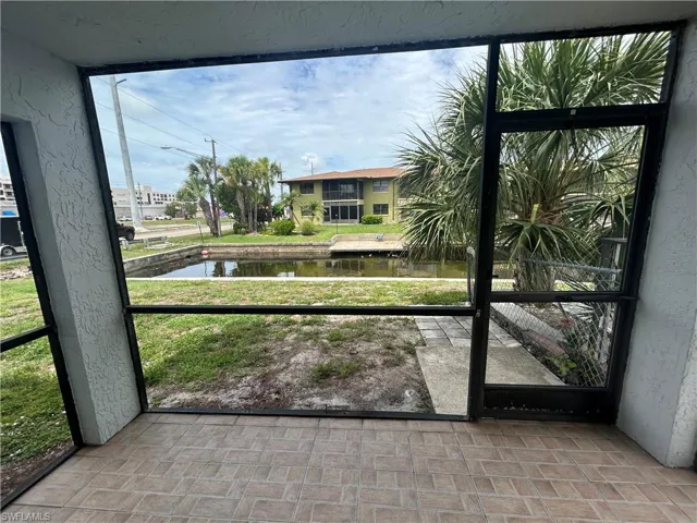 4712 Se 5th Pl 102, Cape Coral, Florida 33904