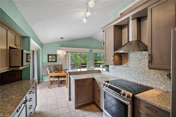 97  Shores  AVE, Naples, FL 34110