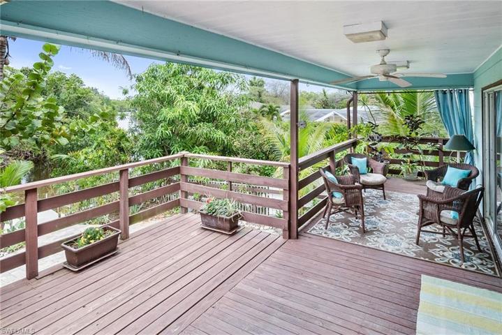 97  Shores  AVE, Naples, FL 34110