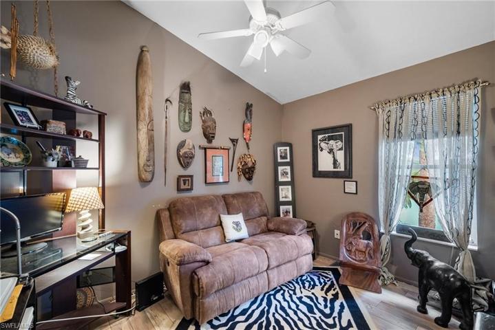 97  Shores  AVE, Naples, FL 34110
