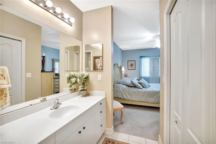 7835  Regal Heron  CIR, Naples, FL 34104