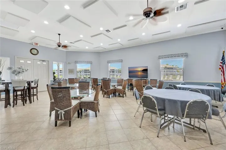 7835  Regal Heron  CIR, Naples, FL 34104