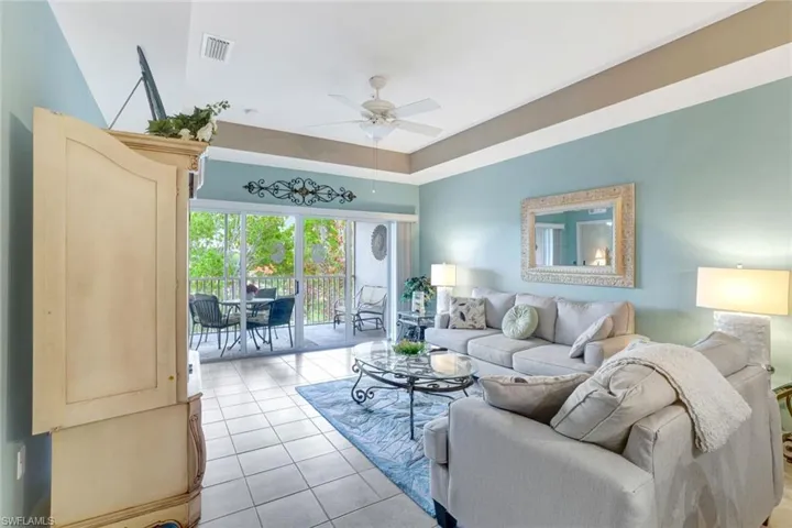7835  Regal Heron  CIR, Naples, FL 34104