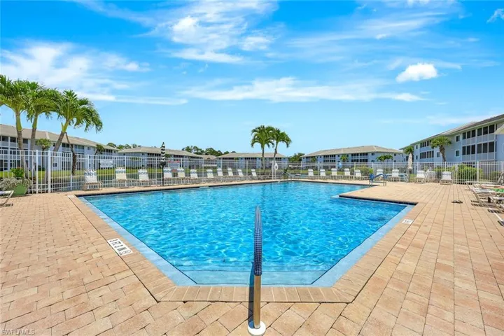 7835  Regal Heron  CIR, Naples, FL 34104