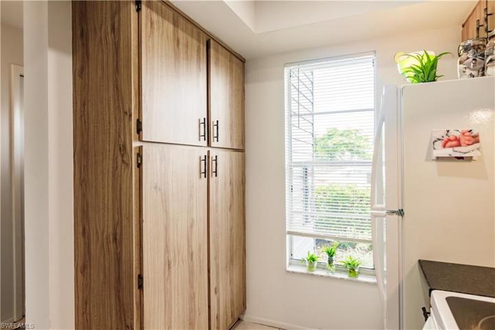 4641 SW Santa Barbara PL #4