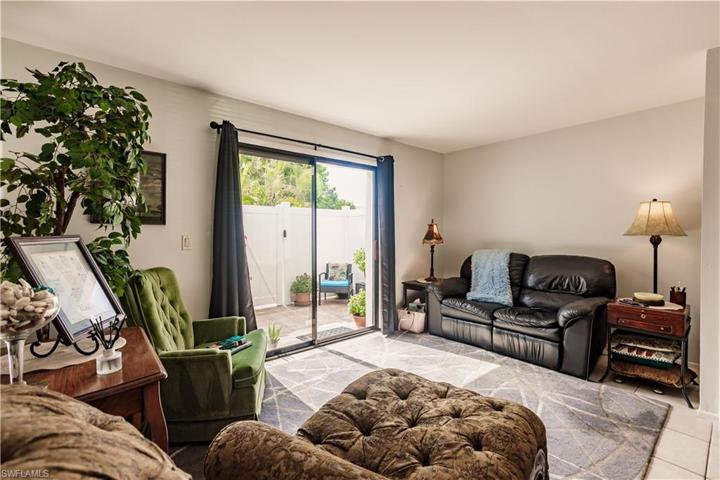 4641 SW Santa Barbara PL #4