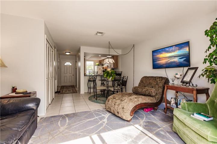 4641 SW Santa Barbara PL #4