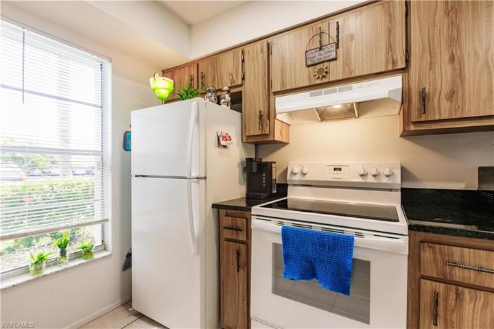 4641 SW Santa Barbara PL #4
