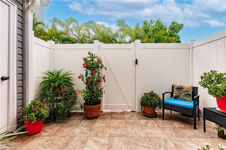 4641 SW Santa Barbara PL #4