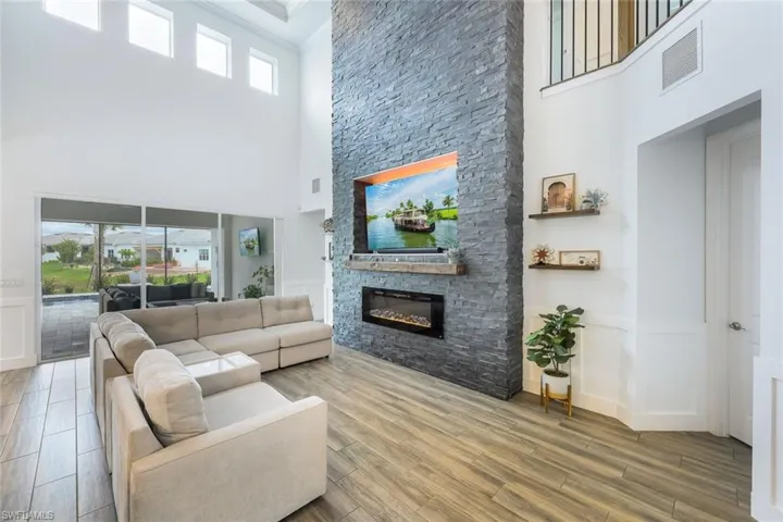 Beautiful Fireplace Feature Wall