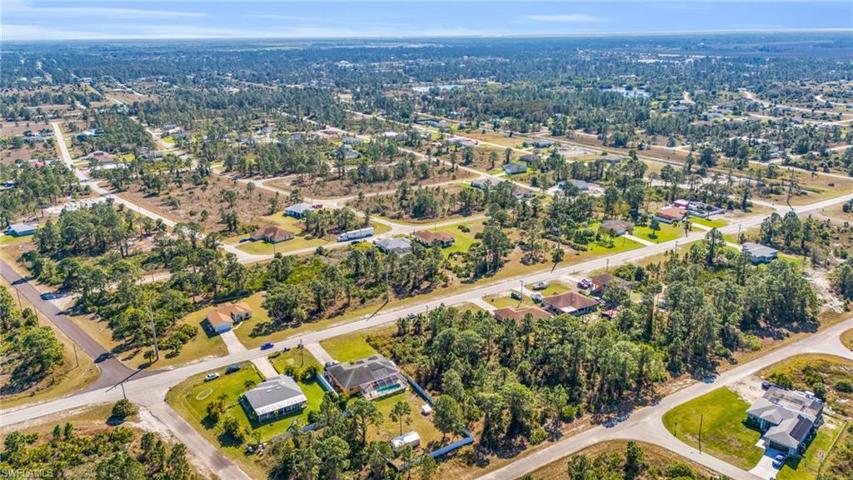 847  Bell S BLVD, LEHIGH ACRES, FL 33974