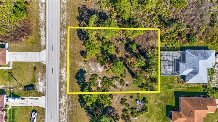 847  Bell S BLVD, LEHIGH ACRES, FL 33974