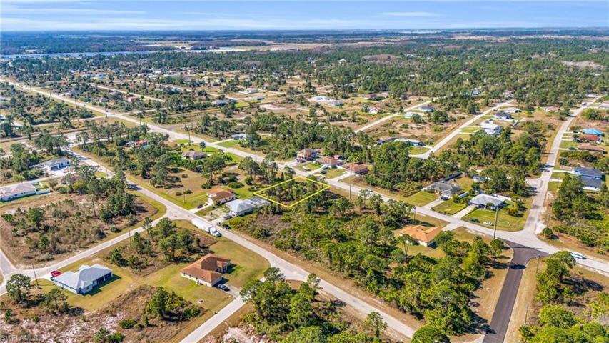 847  Bell S BLVD, LEHIGH ACRES, FL 33974