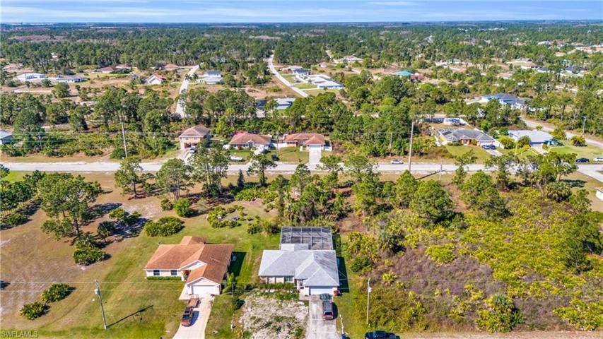 847  Bell S BLVD, LEHIGH ACRES, FL 33974