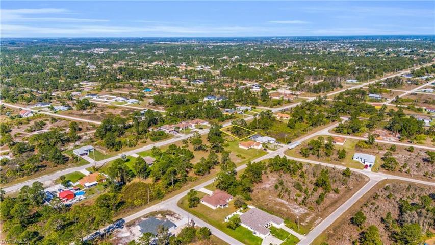 847  Bell S BLVD, LEHIGH ACRES, FL 33974