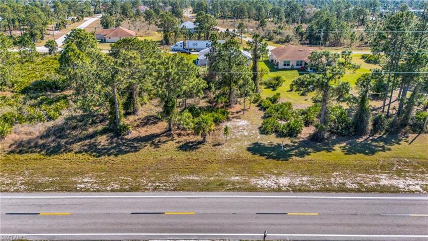 847  Bell S BLVD, LEHIGH ACRES, FL 33974