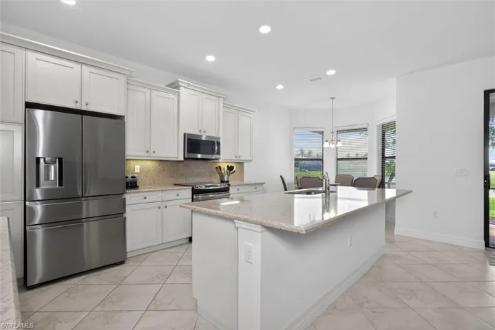 3296 Pacific Dr, Naples, Florida 34119