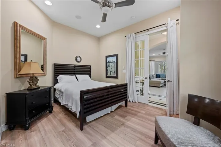 2809 Tiburon Blvd E 2-101, Naples, Florida 34109