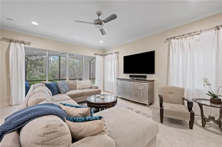 2809 Tiburon Blvd E 2-101, Naples, Florida 34109