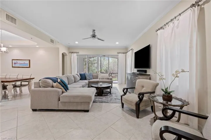 2809 Tiburon Blvd E 2-101, Naples, Florida 34109