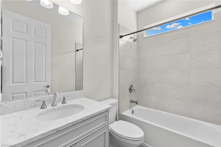 Full Guest Bathroom