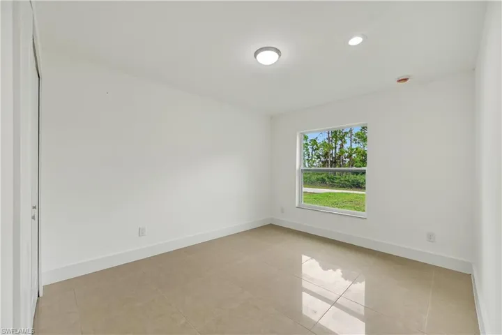 954 Marilyn Ave S, Lehigh Acres, Florida 33974