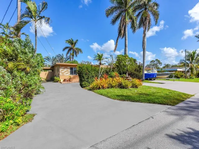 1227 Trail Terrace Dr, Naples Fl 34103