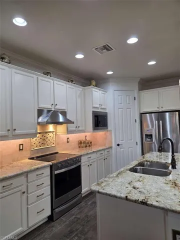 10817 Dennington Rd, Fort Myers, Florida 33913