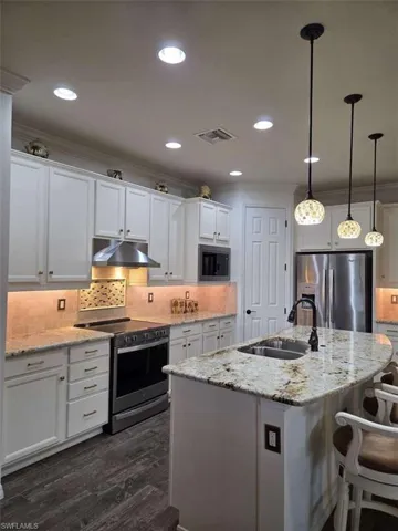 10817 Dennington Rd, Fort Myers, Florida 33913