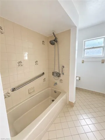 1823 4th St, Cape Coral, Florida 33990
